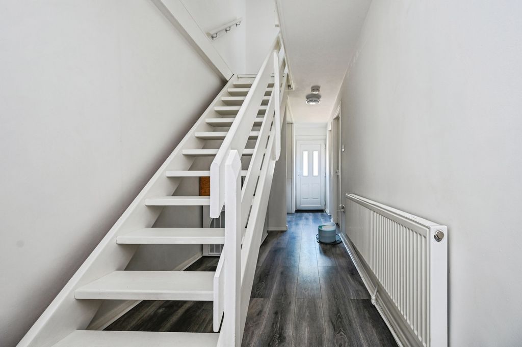 Property photo 2 of 15 Pbox-Img.Jpg