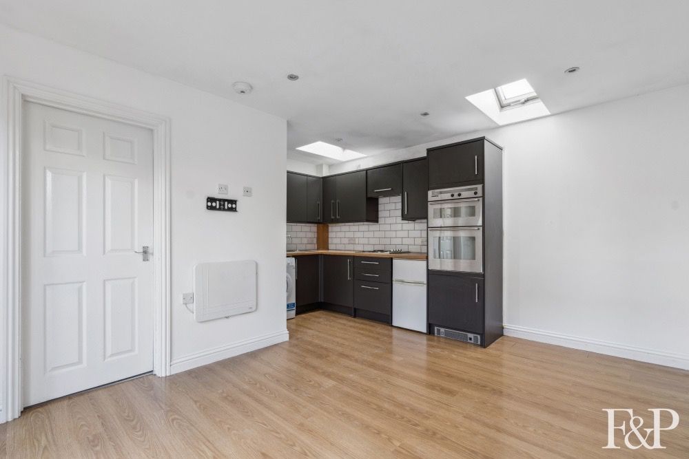 Property photo 3 of 16 4719245