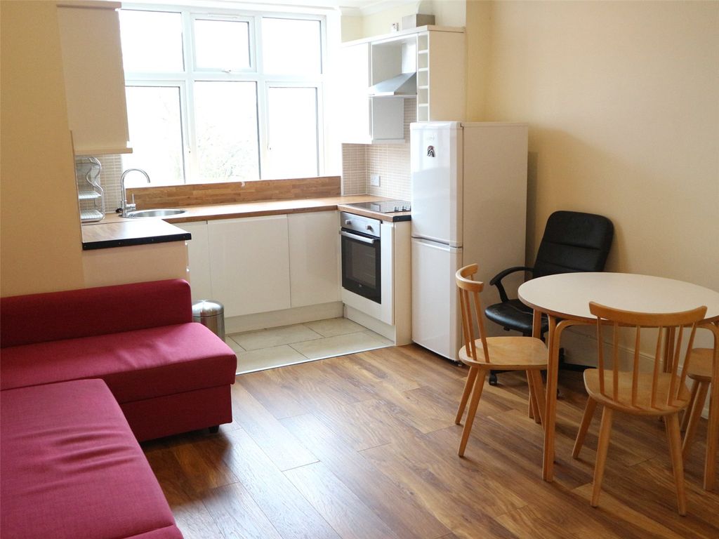 Property photo 2 of 8 Picture No. 07