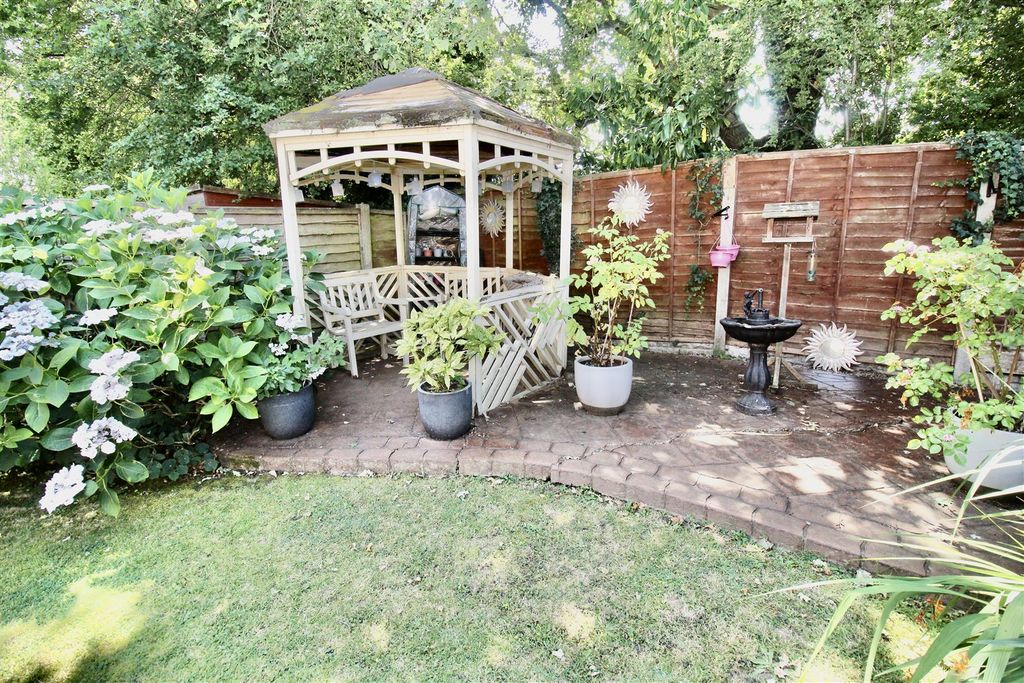 Property photo 3 of 26 Rear Garden