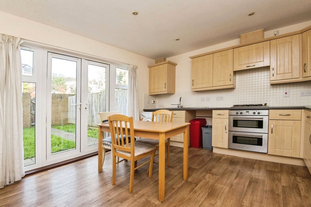 Property photo 3 of 15 Picture No. 67