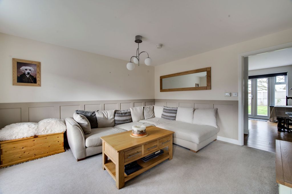 Property photo 2 of 24