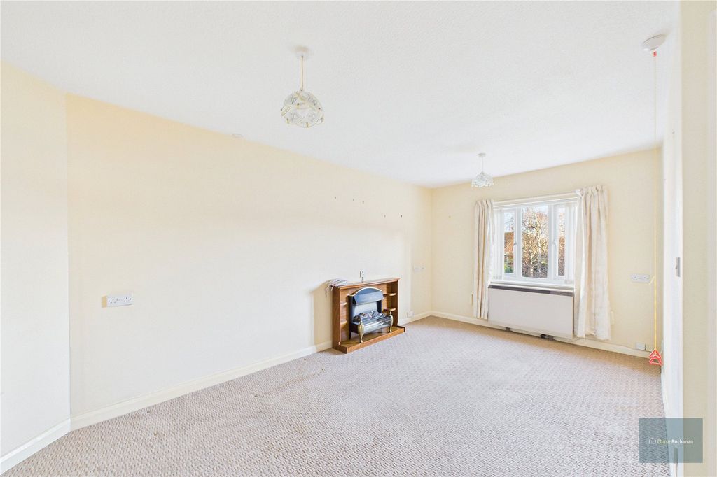 Property photo 2 of 9 Picture No. 19