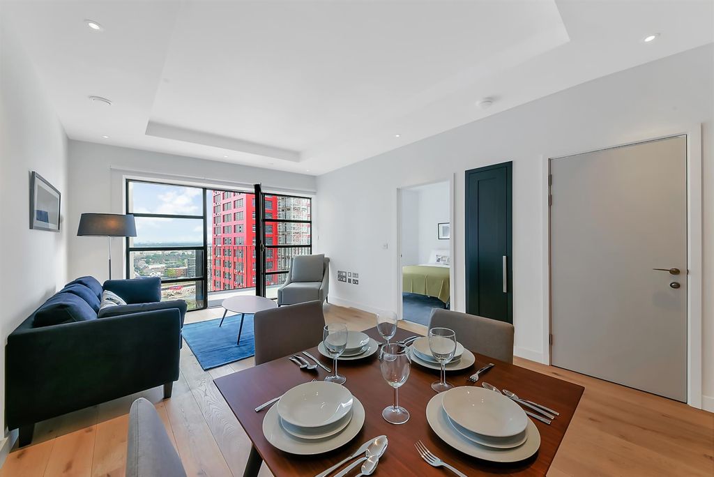 Property photo 1 of 7
