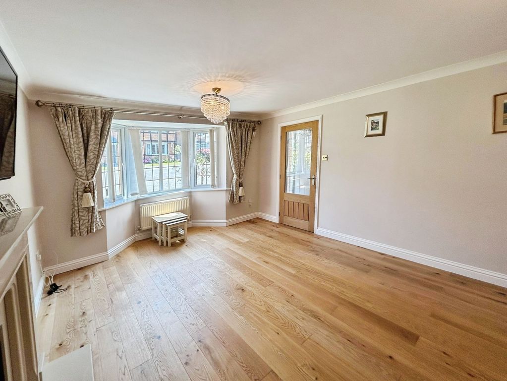 Property photo 2 of 25