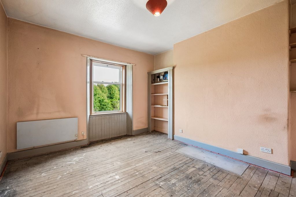 Property photo 2 of 11 Picture No. 05