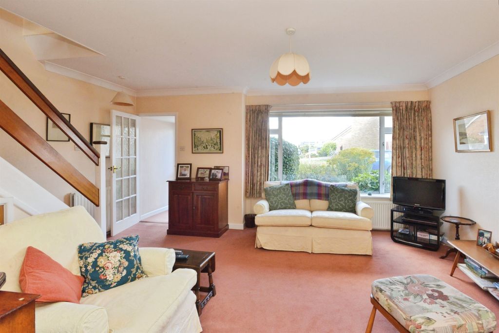 Property photo 3 of 17