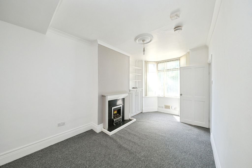Property photo 2 of 14 Pbox-Img.Jpg