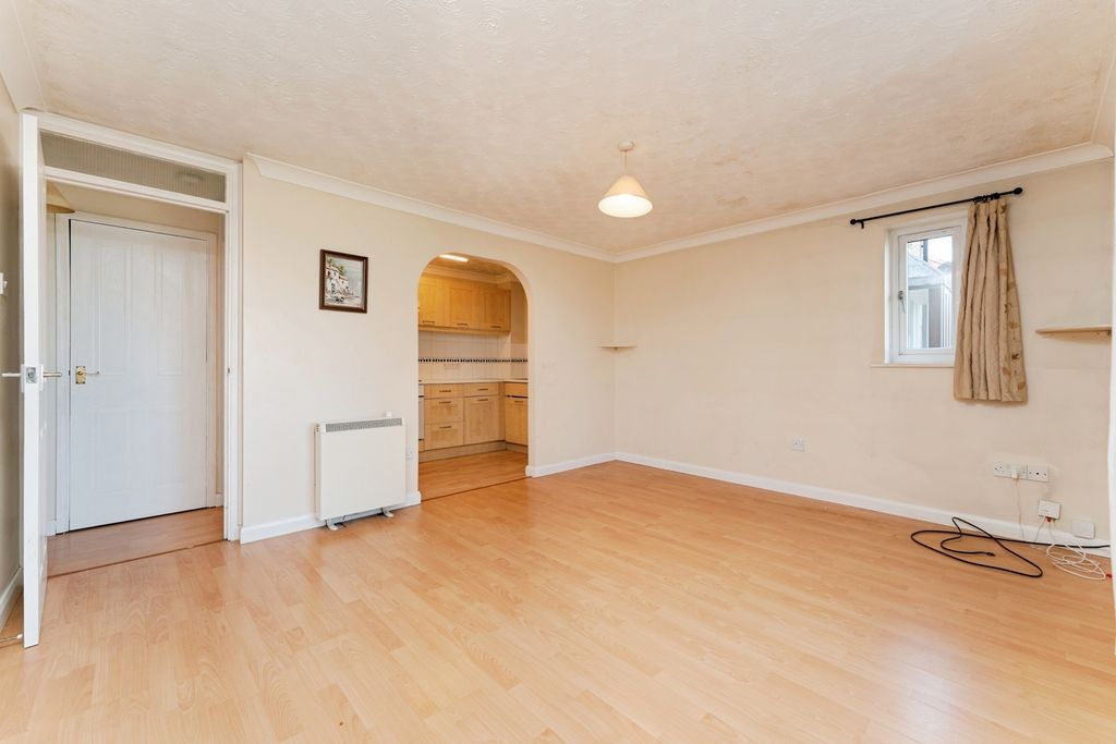 Property photo 2 of 18 Photo
