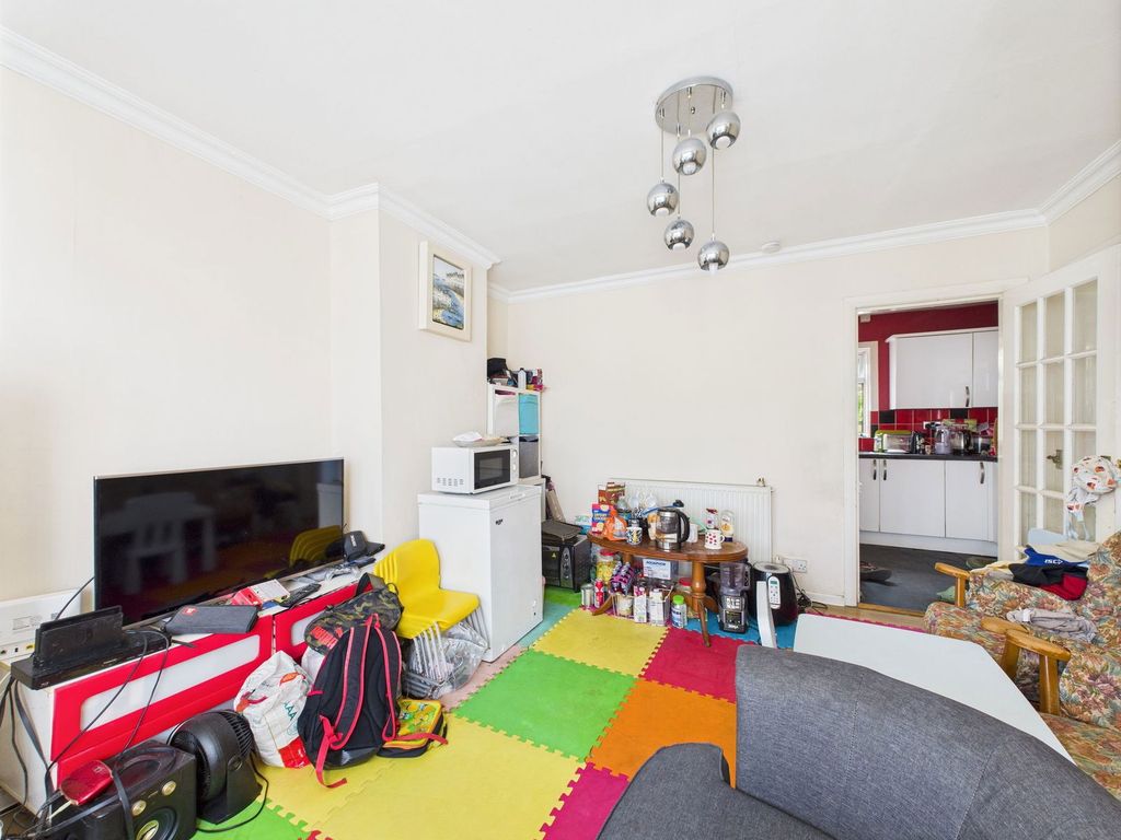 Property photo 2 of 12