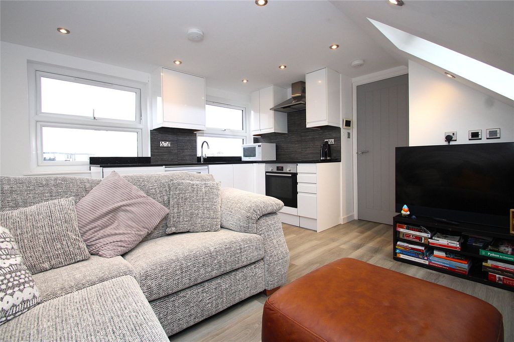 Property photo 2 of 9 Picture No. 09