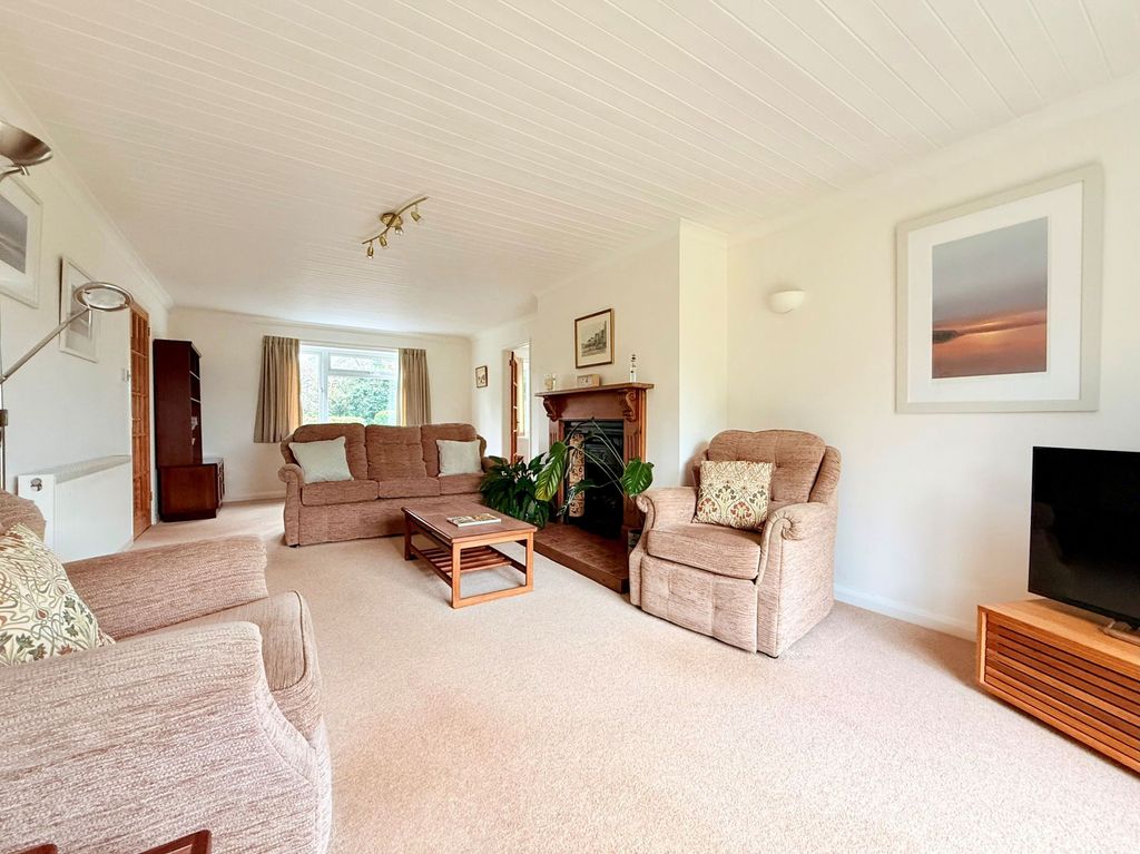 Property photo 3 of 22