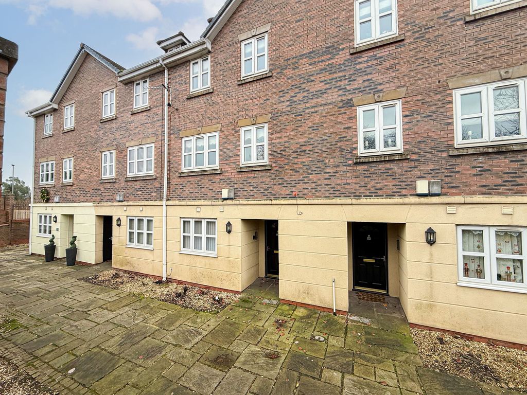 Property photo 1 of 22