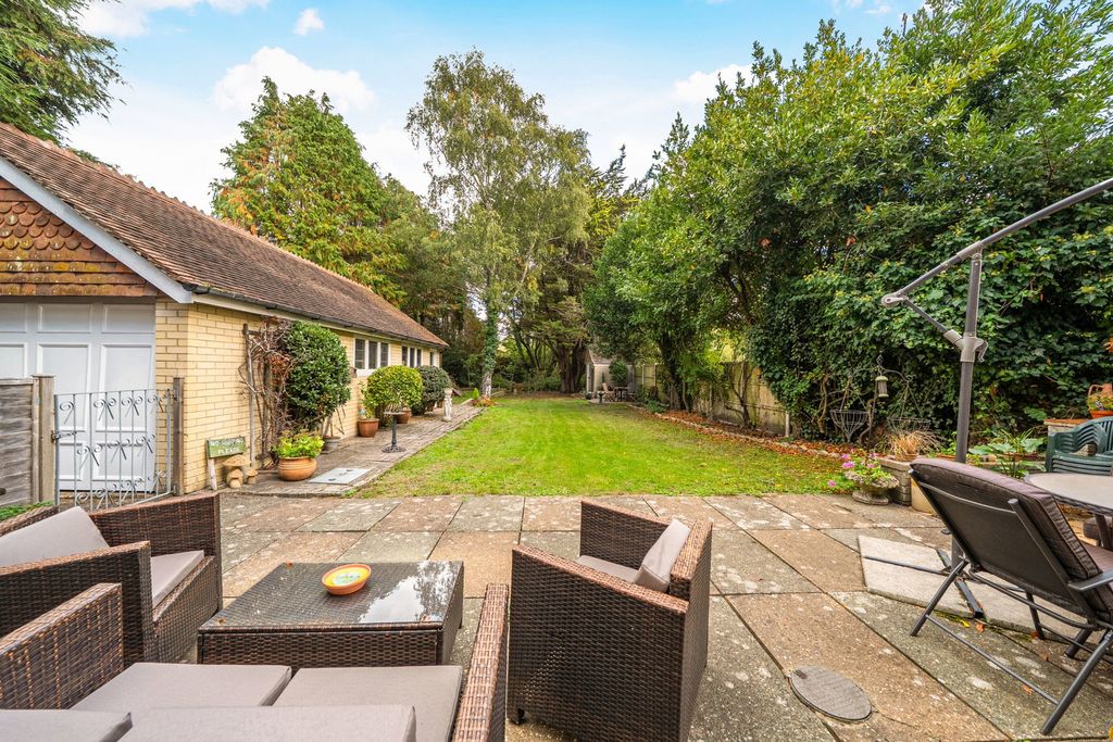 Property photo 2 of 18