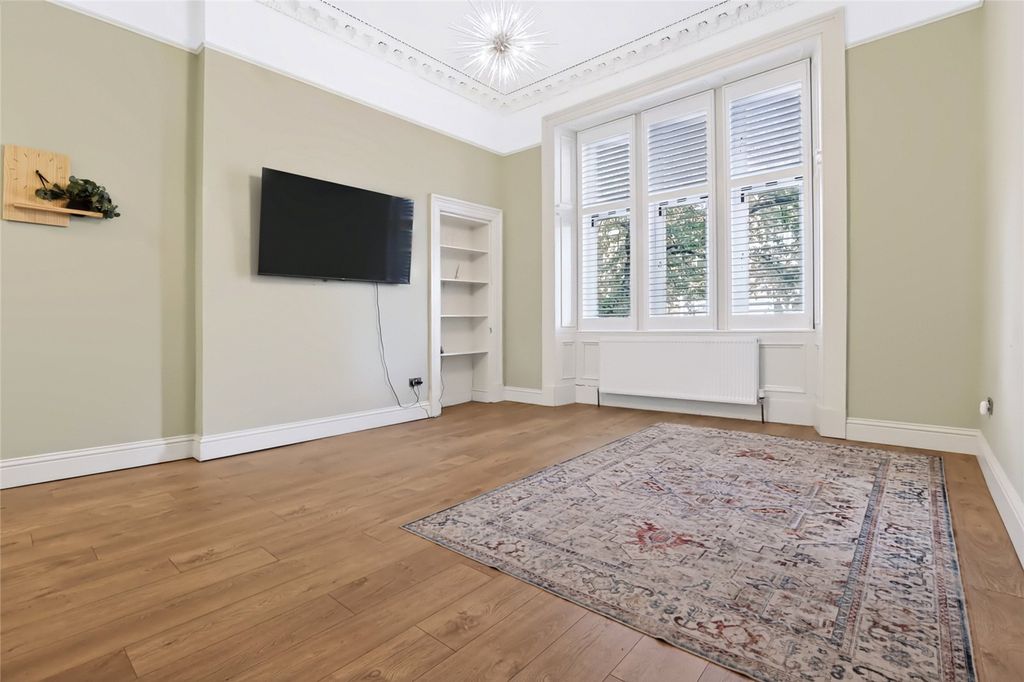 Property photo 2 of 27 Picture No. 26