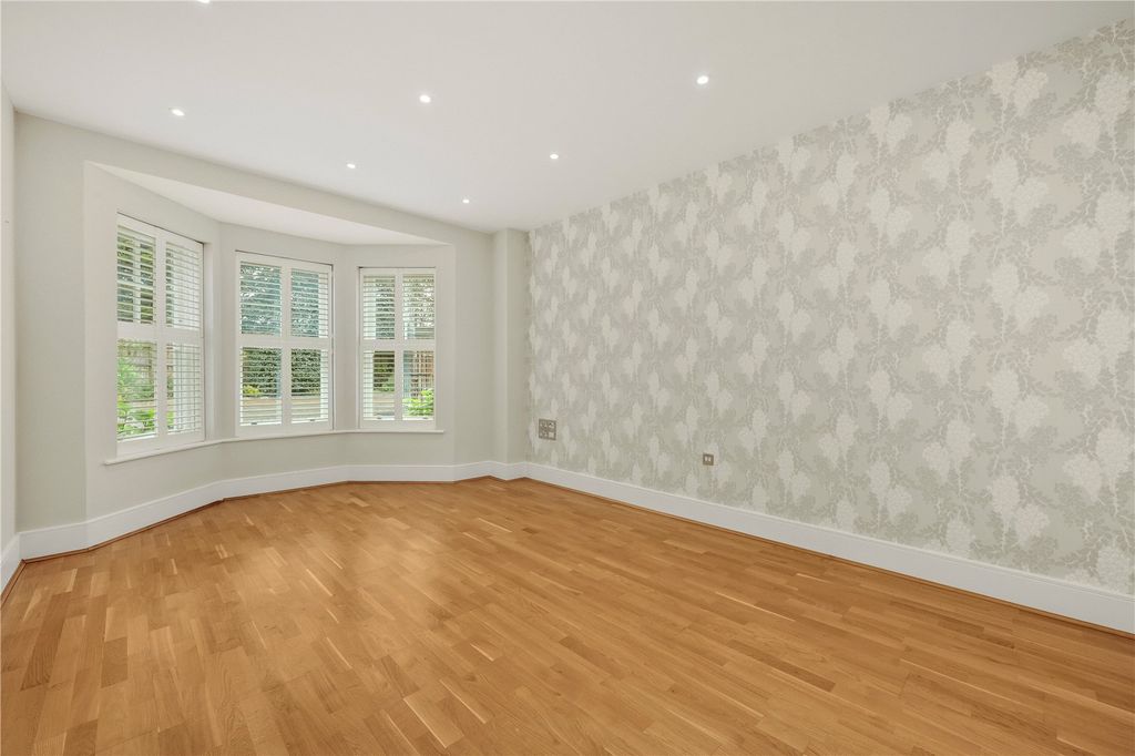Property photo 3 of 17 Reception Room