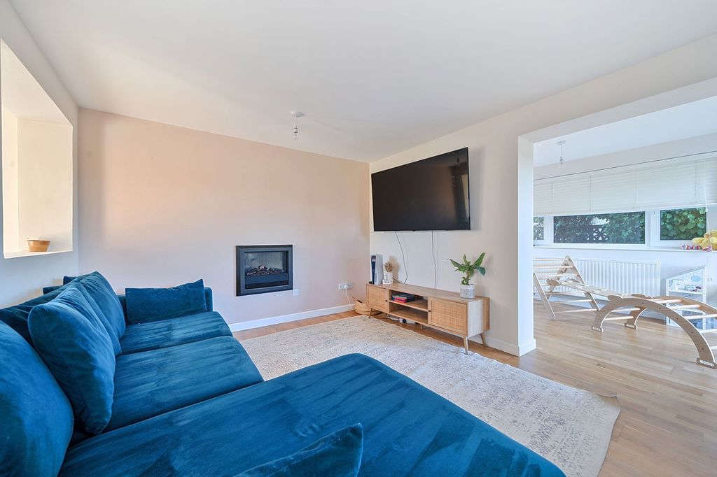 Property photo 1 of 22