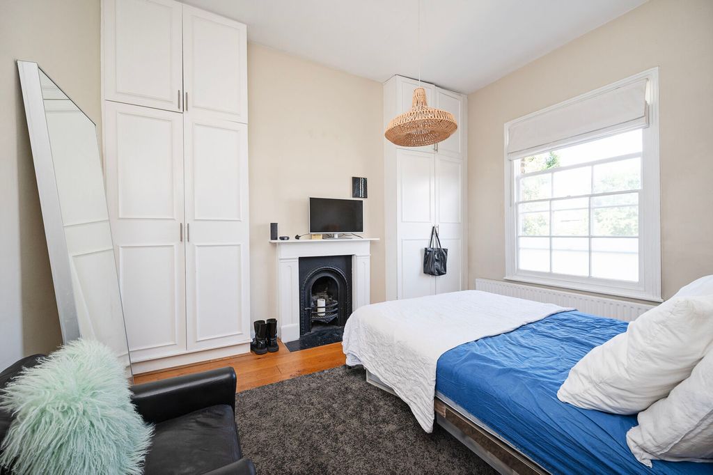 Property photo 1 of 6