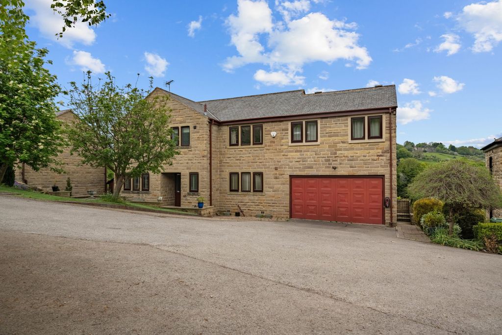 Property photo 1 of 27
