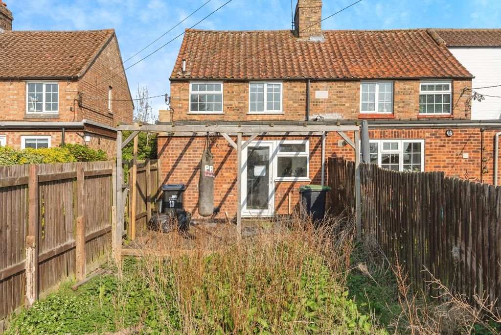 Property photo 3 of 17 Photo