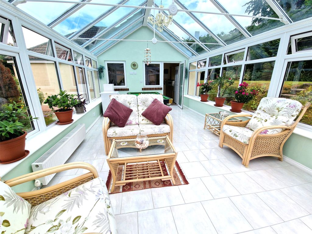 Property photo 2 of 29 2 - Picture No. 16