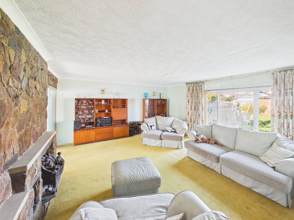 Property photo 2 of 9 Living Room