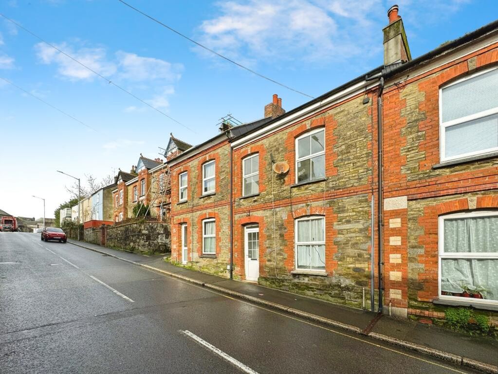 Property photo 1 of 11