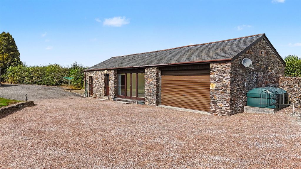 Property photo 3 of 23 Maizuki Barn