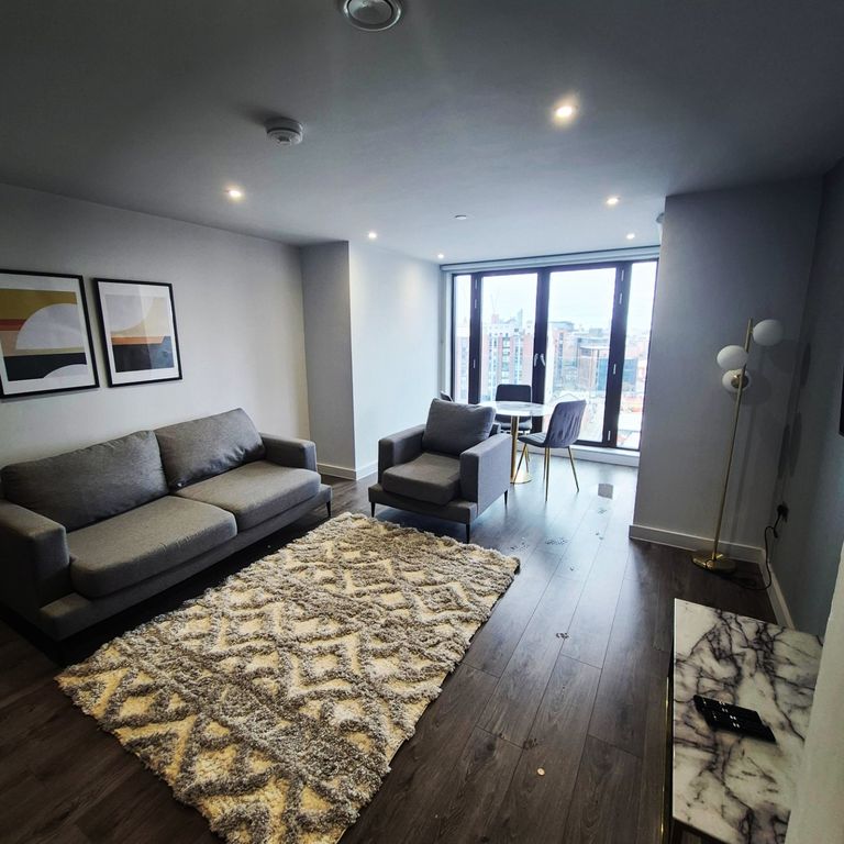 Property photo 2 of 18