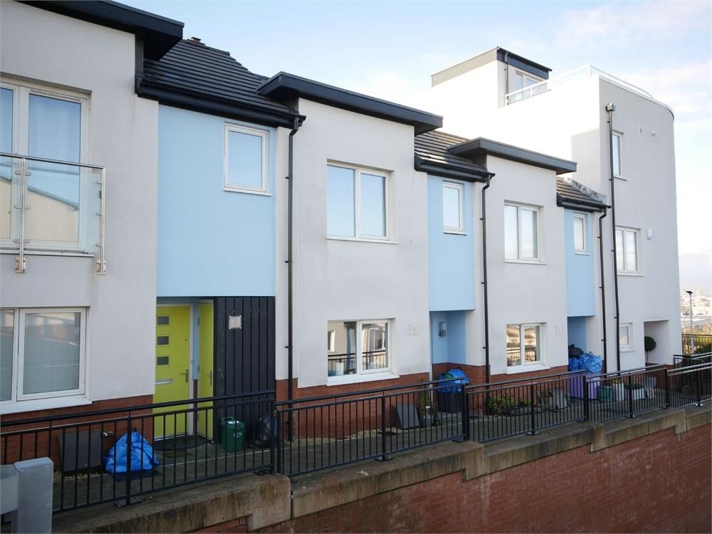 Property photo 1 of 9 1
