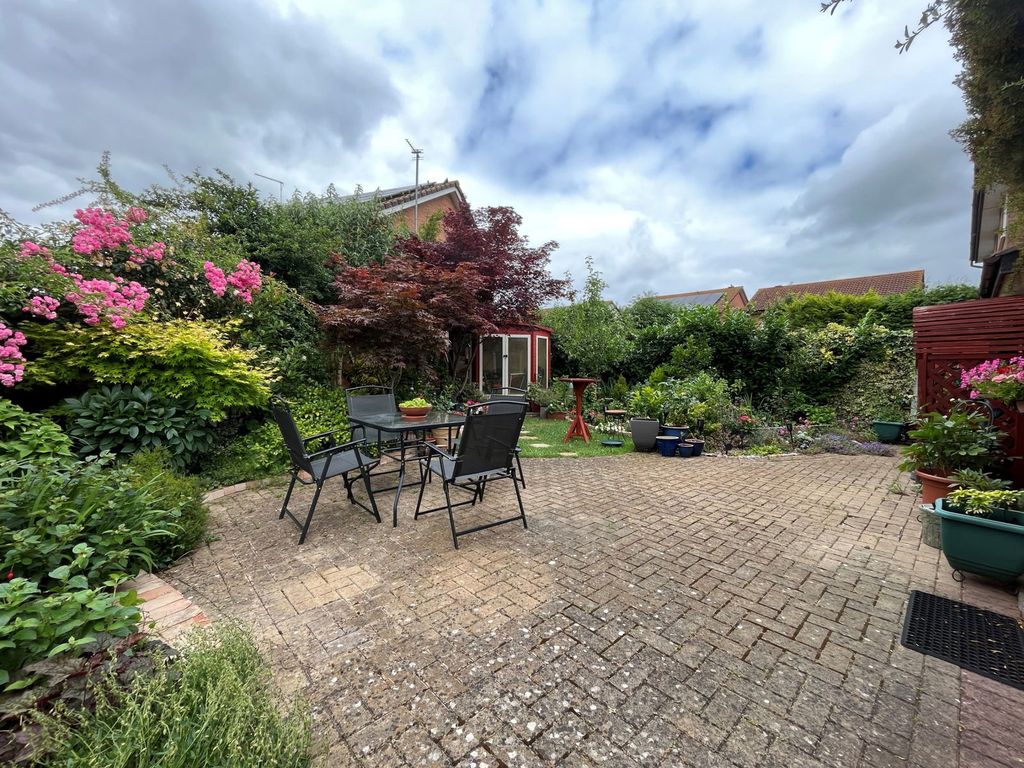 Property photo 2 of 19