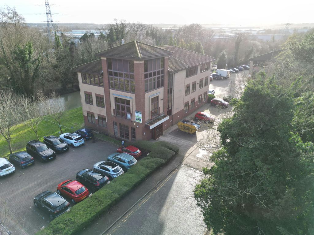 Property photo 2 of 6 Dji_Fly_20260131_175456_120_1770823729684_Photo.Jpg