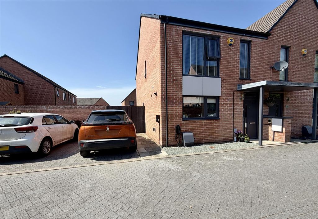 Property photo 1 of 22
