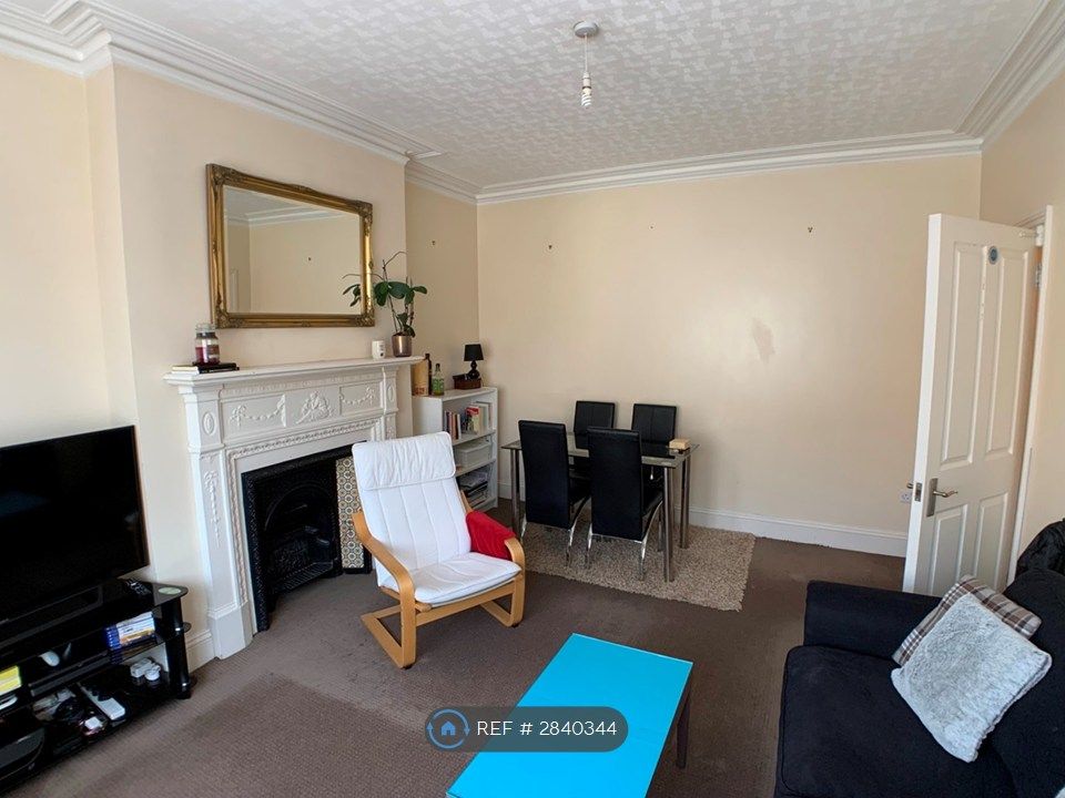 Property photo 3 of 11