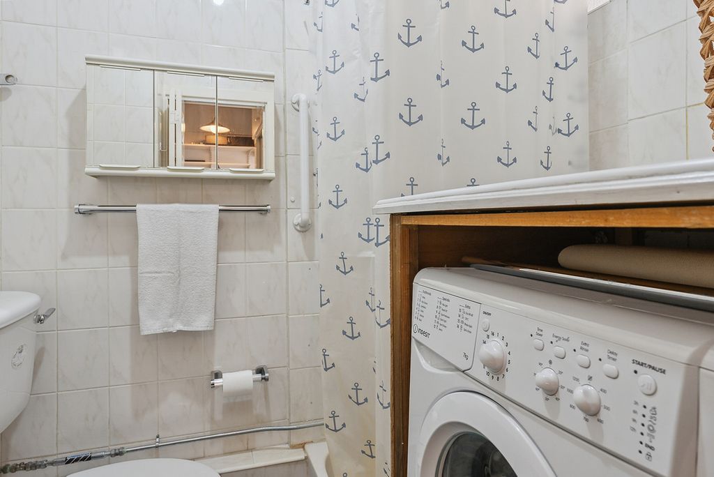 Property photo 3 of 9