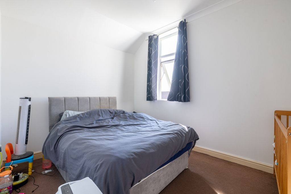 Property photo 2 of 15 37 Dorothy Avenue (Skegness)-6