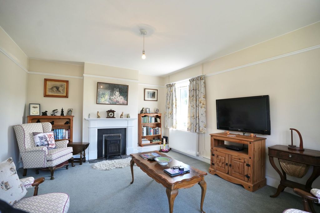 Property photo 3 of 24
