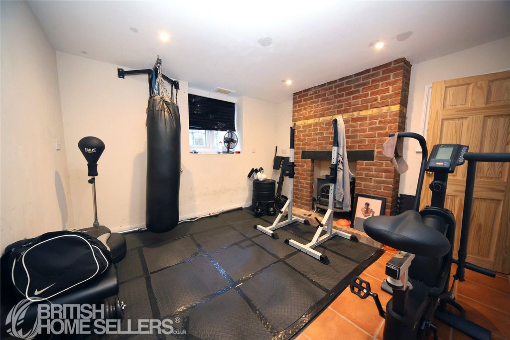 Property photo 3 of 14 Picture No. 05