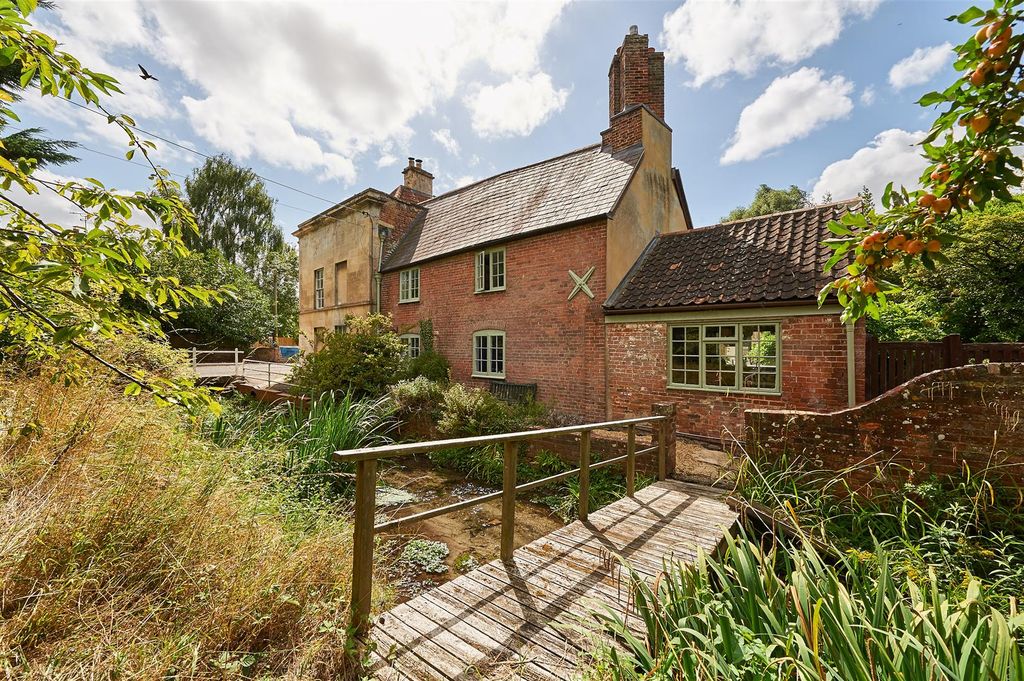 Property photo 1 of 42 Bridge House-8.Jpg