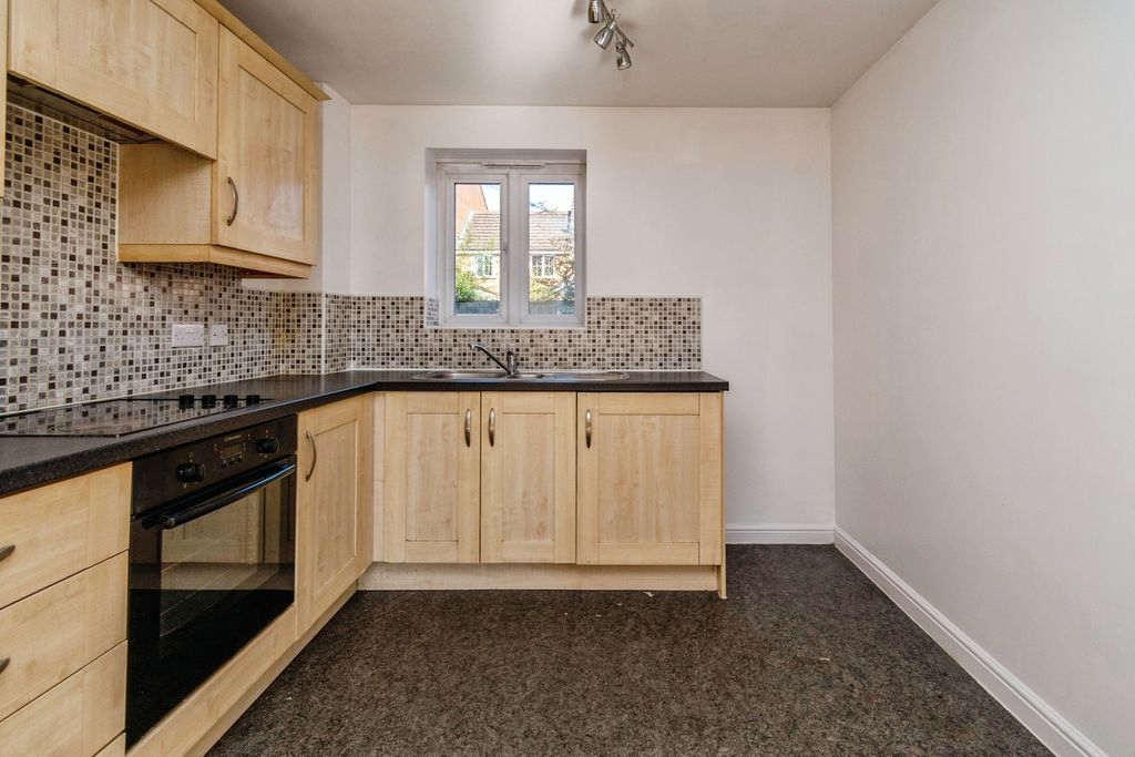 Property photo 2 of 15 Pbox-Img.Jpg