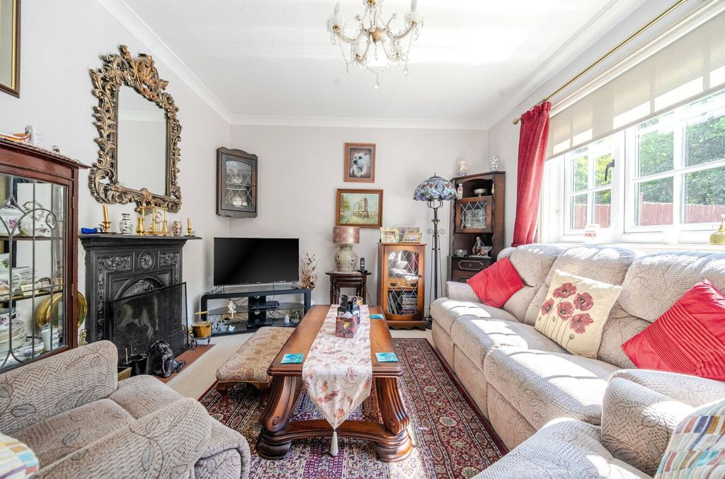 Property photo 3 of 18 Picture No. 10