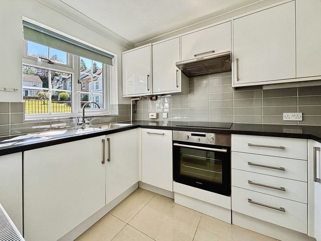 Property photo 2 of 12 Pbox-Img.Jpg