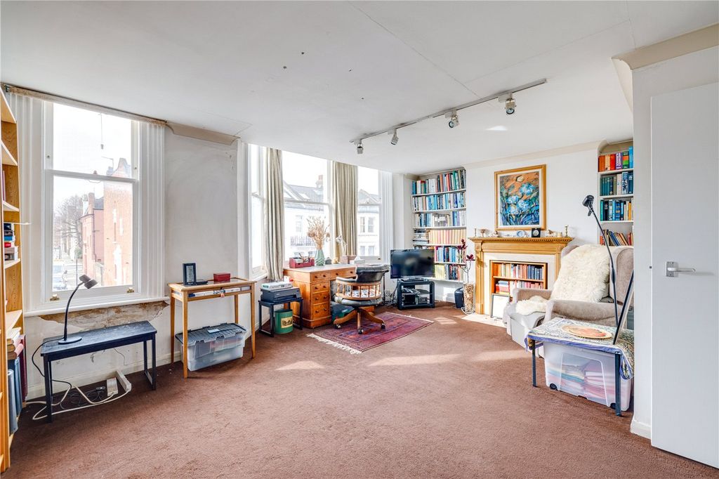 Property photo 2 of 7 Picture No. 05