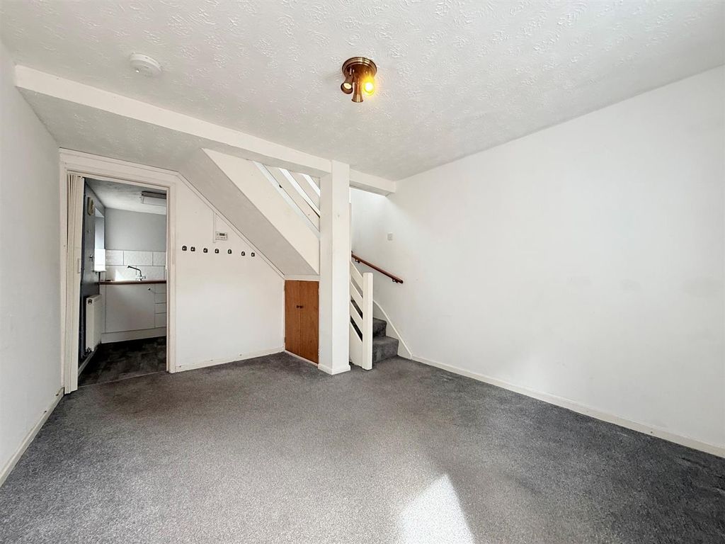 Property photo 3 of 8 Living Room