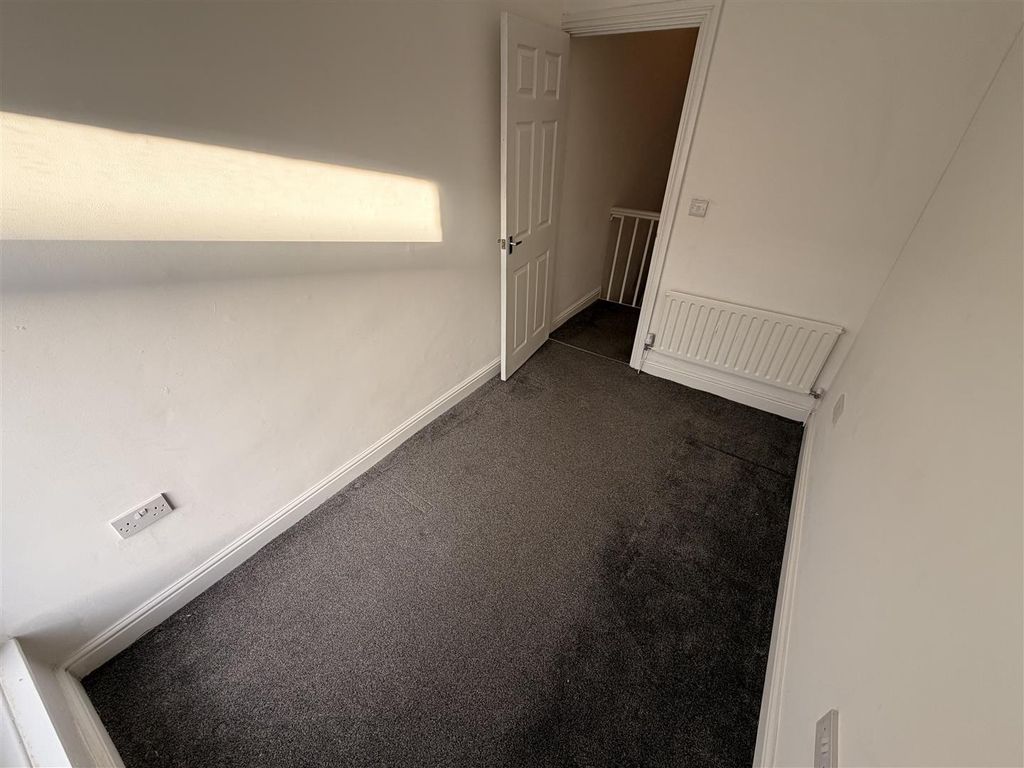 Additional image 9 of 3 bed semi-detached house to rentWingfield Street Aberfan Merthyr Tydfil, Merthyr Tydfil CF48