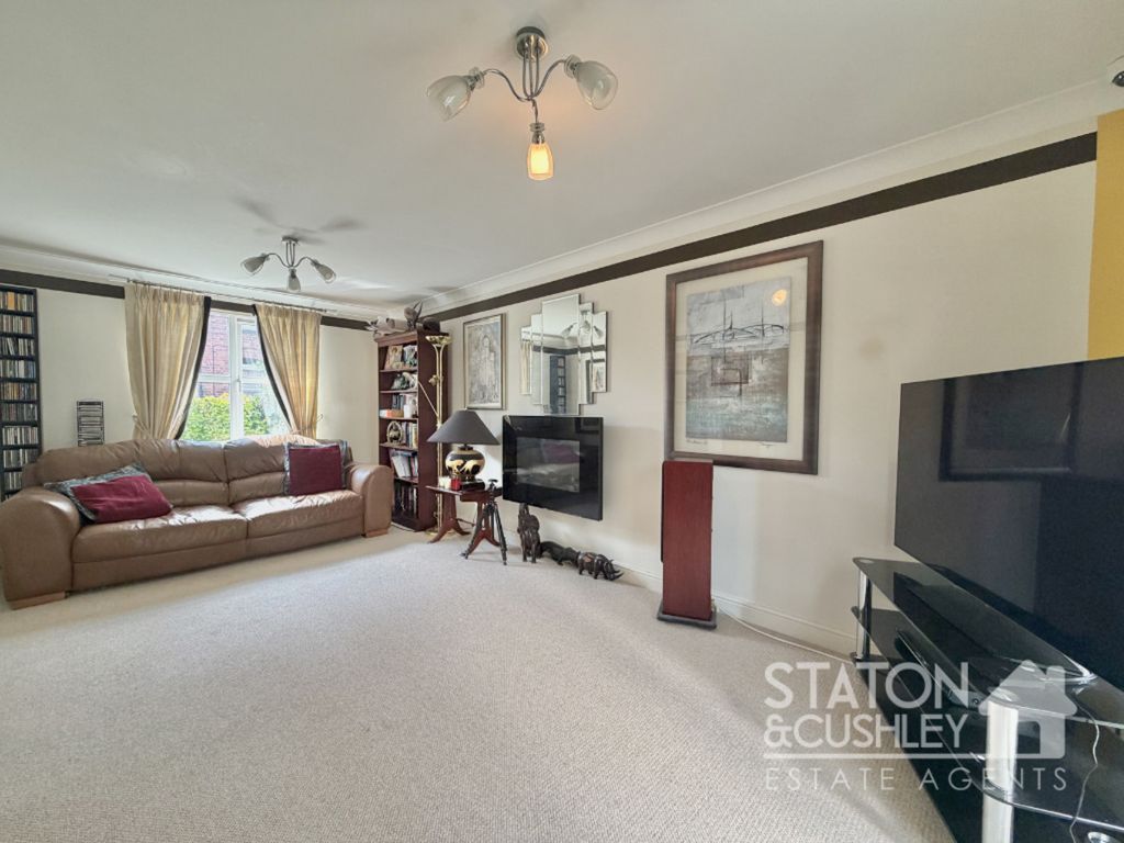 Property photo 3 of 21