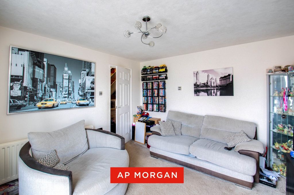 Property photo 3 of 19 Picture No. 03