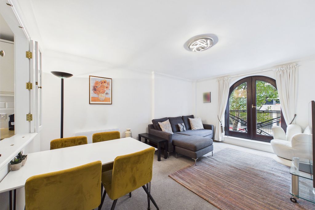 Property photo 1 of 30