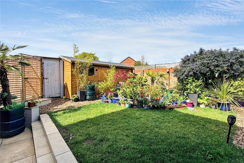 Property photo 2 of 22 Picture No. 28