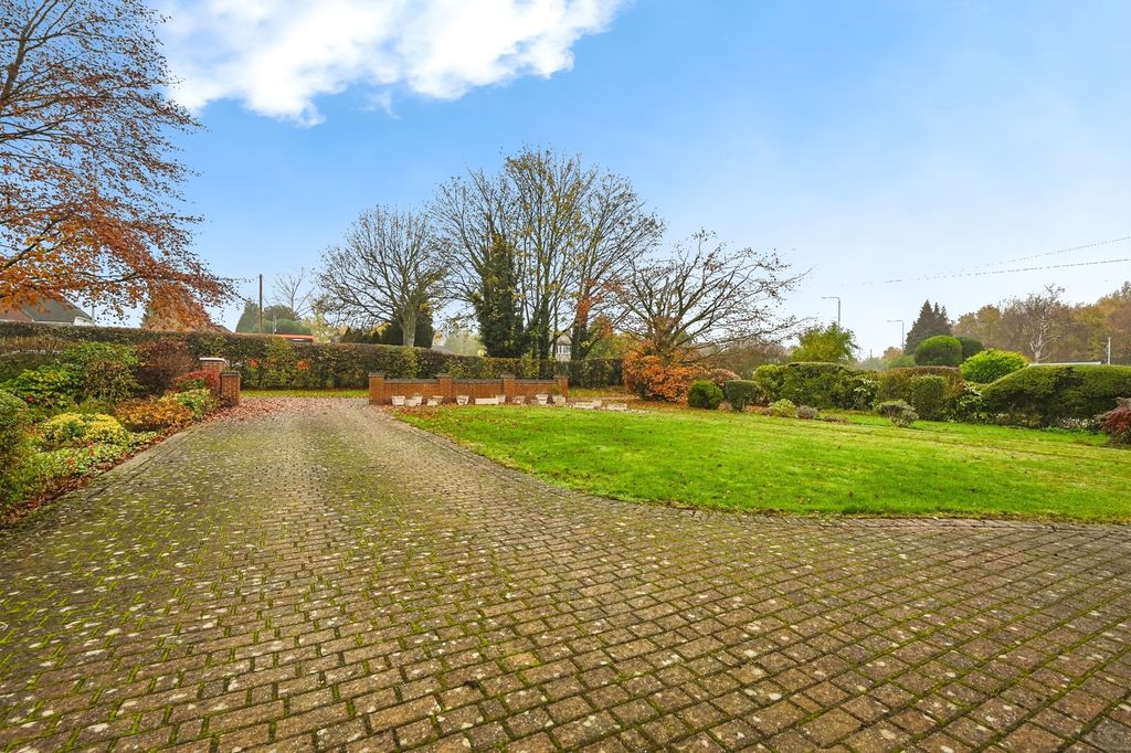 Property photo 2 of 17 Drive